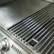 S3000 Barbecue à gaz BeefEater 4 Brûleurs – Surface de cuisson en acier inoxydable